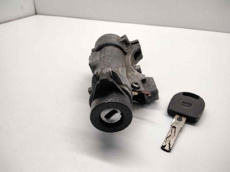 Recambio de conmutador de arranque para seat ibiza (6l1) reference referencia OEM IAM 4B0905851C  