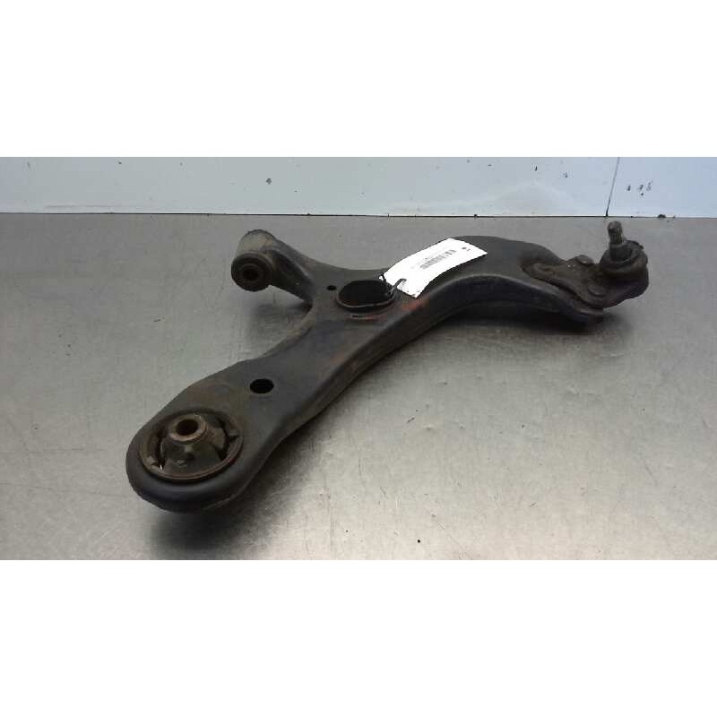 Recambio de brazo suspension inferior delantero derecho para toyota prius+ eco referencia OEM IAM   