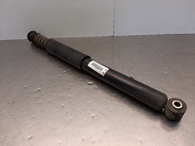 Recambio de amortiguador trasero izquierdo para renault clio iii confort dynamique referencia OEM IAM   