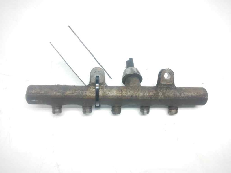 Recambio de rampa inyectora para renault kangoo (f/kc0) express confort referencia OEM IAM H8200701690  