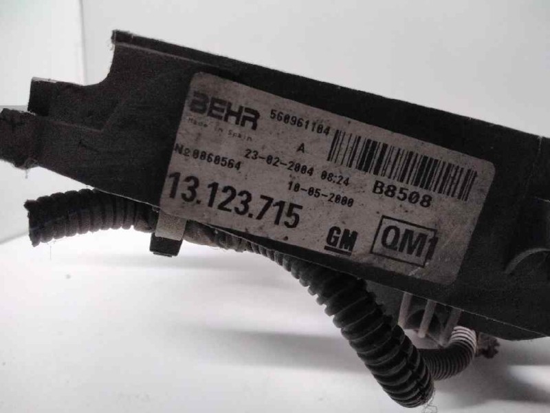 Recambio de electroventilador para opel corsa c essentia referencia OEM IAM 13123715  
