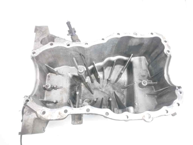 Recambio de carter para renault kangoo (f/kc0) express confort referencia OEM IAM 820031886  