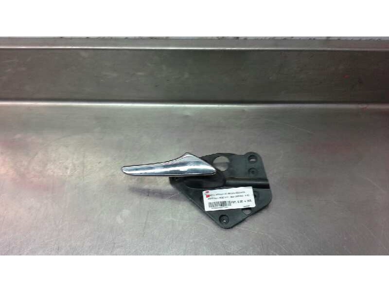 Recambio de maneta interior delantera izquierda para mercedes vito caja cerrada 6.03  111 cdi compacto (639.601) referencia OEM 