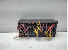 Recambio de caja fusibles para renault trafic combi (ab 4.01) 2.0 dci diesel fap cat referencia OEM IAM 703297579   2