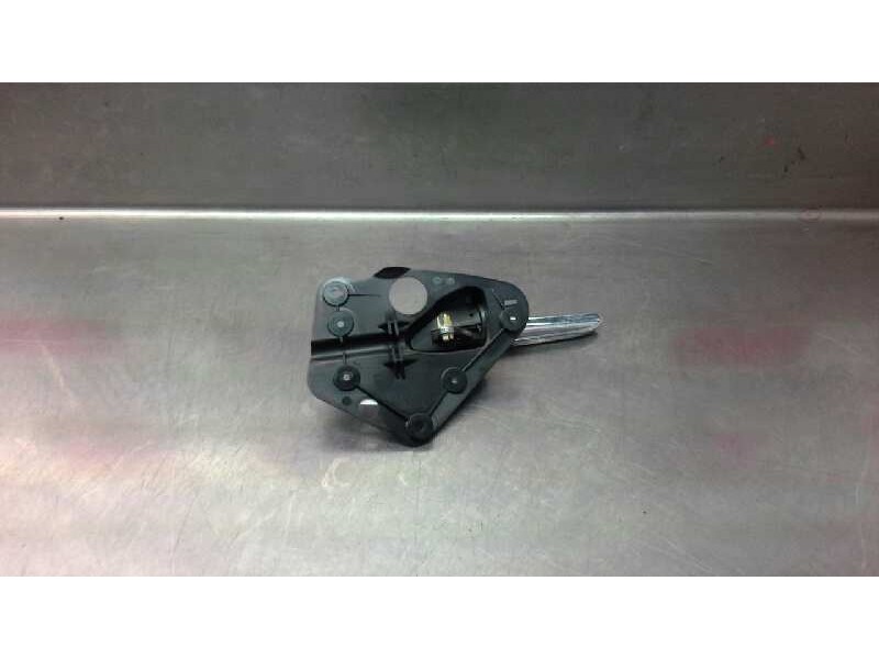 Recambio de maneta interior delantera izquierda para mercedes vito caja cerrada 6.03  111 cdi compacto (639.601) referencia OEM 