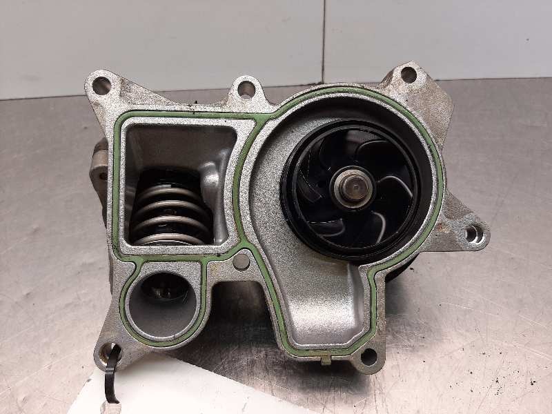 Recambio de bomba agua para bmw x3 (e83) 2.0 turbodiesel cat referencia OEM IAM 7797640  