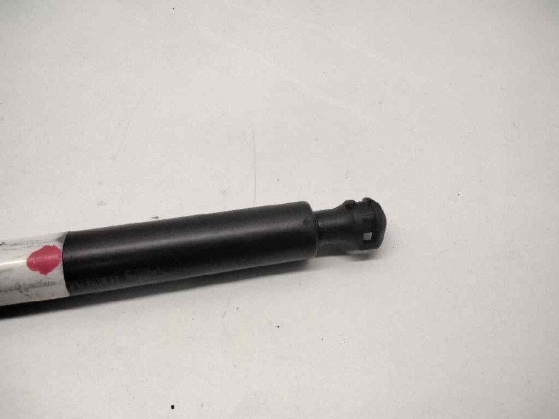 Recambio de amortiguadores maletero / porton para renault clio i fase i+ii (b/c57) 1.9 d maxi referencia OEM IAM   