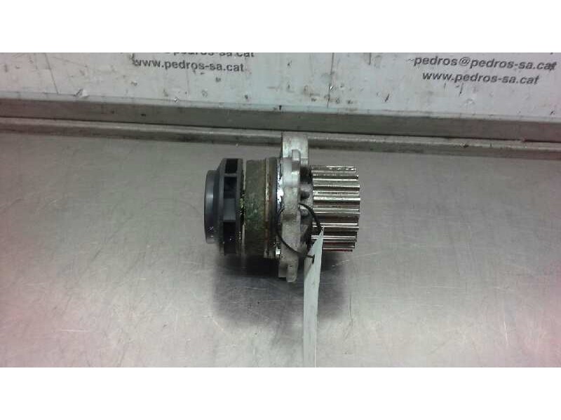 Recambio de bomba agua para seat leon (1m1) sport referencia OEM IAM   