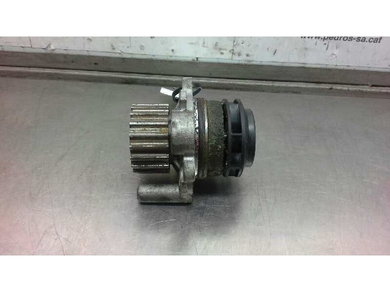 Recambio de bomba agua para seat leon (1m1) sport referencia OEM IAM   
