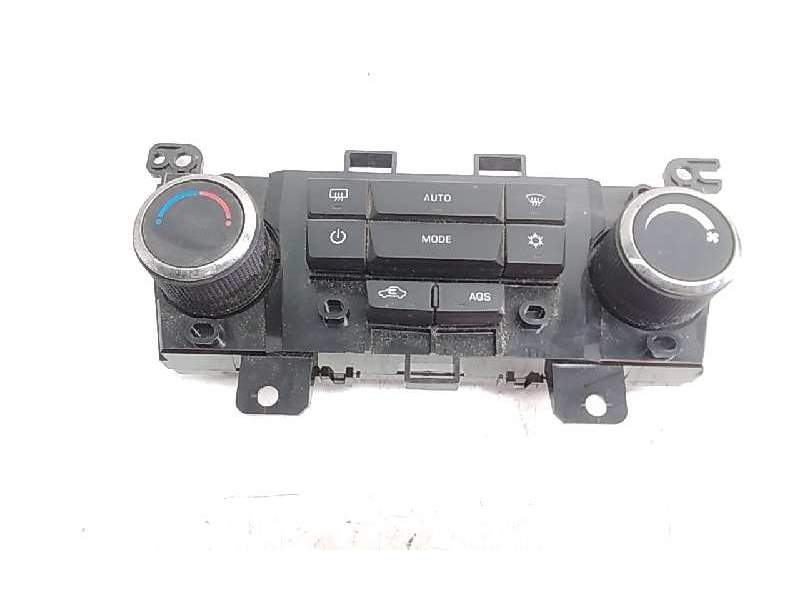 Recambio de mando calefaccion aire acondicionado para chevrolet orlando ltz referencia OEM IAM 387057811362453  