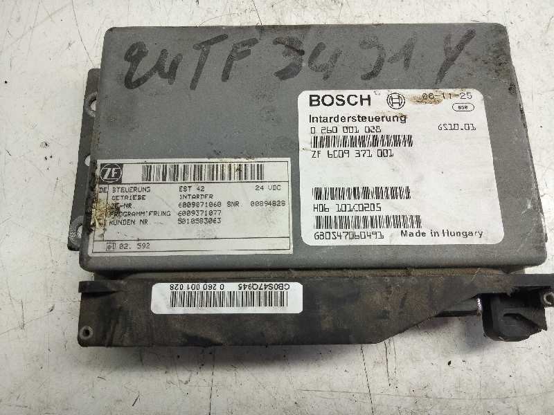 Recambio de centralita motor uce para renault premium distribution fas 4x2 corto referencia OEM IAM 0260001028  