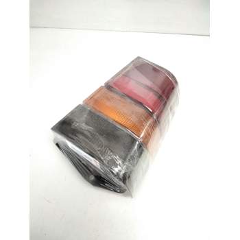 Recambio de piloto trasero derecho para seat marbella ce referencia OEM IAM 67606729 061236 SE021934006A
