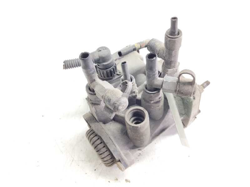 Recambio de centralita ebs para renault premium distribution fas 4x2 corto referencia OEM IAM 5010612854  