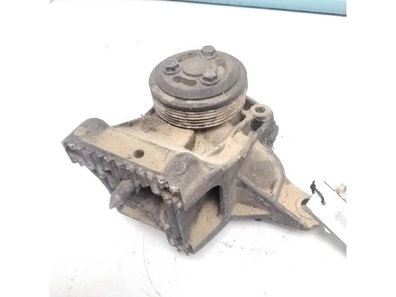 Recambio de bomba agua para renault master desde ´98 referencia OEM IAM   119117