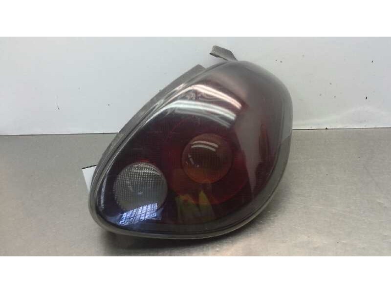 Recambio de piloto trasero derecho para fiat bravo (182) jtd 105 / 100 sx referencia OEM IAM 0046538352  