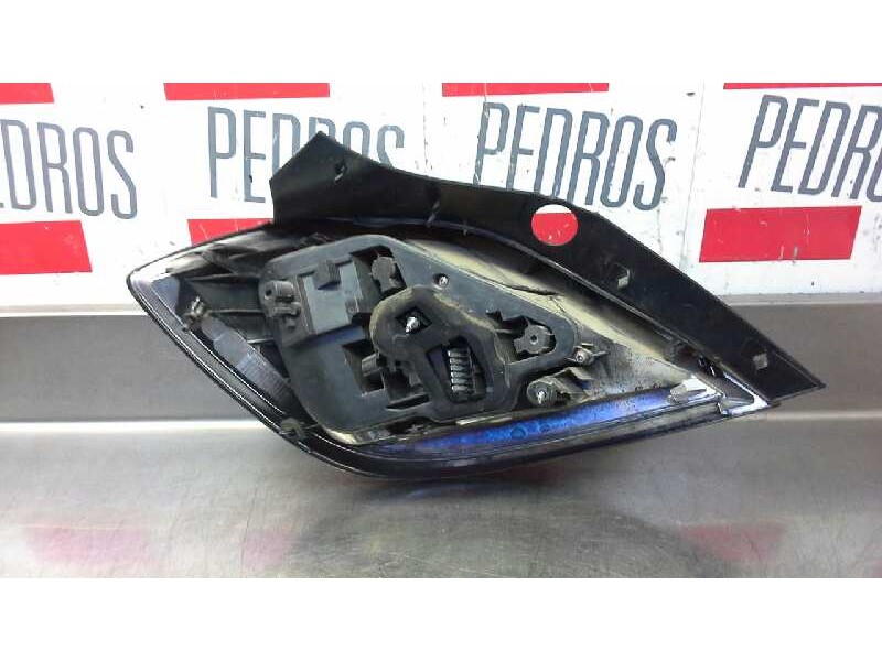 Recambio de piloto trasero derecho para opel astra h berlina essentia referencia OEM IAM   