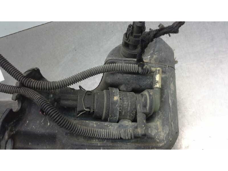 Recambio de deposito limpia para opel zafira b family referencia OEM IAM 367976623  