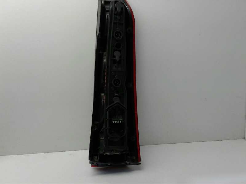 Recambio de piloto trasero izquierdo para opel meriva 1.6 16v referencia OEM IAM   