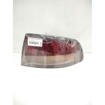 Recambio de piloto trasero derecho para mitsubishi galant berlina (e30) 1.8 cat referencia OEM IAM 0431612  103395