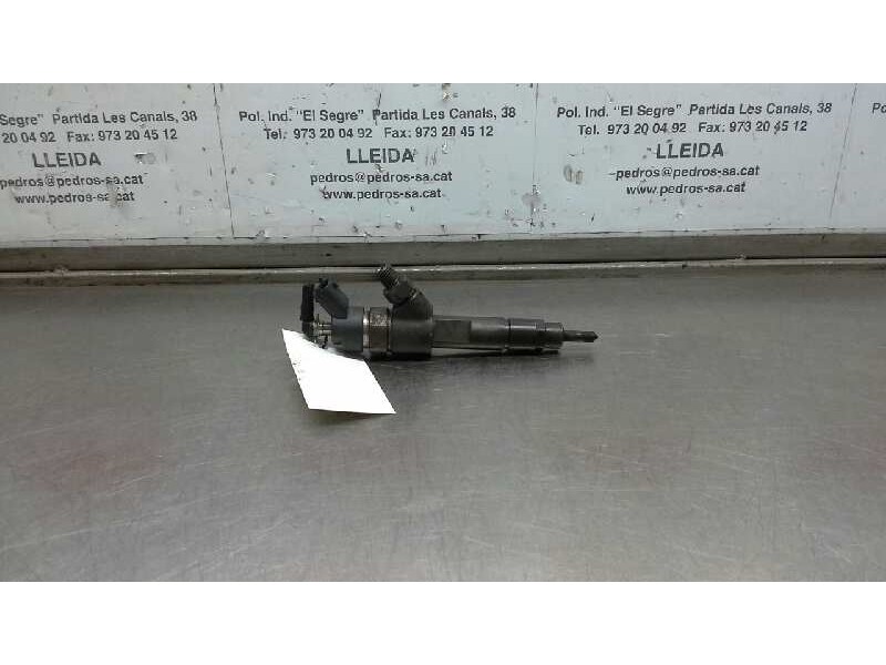 Recambio de inyector para iveco daily caja cerrada referencia OEM IAM 0045120002  