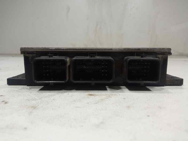 Recambio de centralita motor uce para renault clio iii luxe privilege referencia OEM IAM 8200399038  