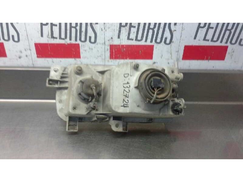 Recambio de faro derecho para nissan serena (c23m) 2.3 diesel referencia OEM IAM   