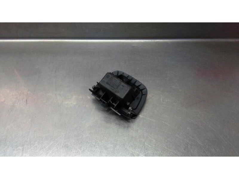 Recambio de cenicero para peugeot 206 berlina xt referencia OEM IAM   