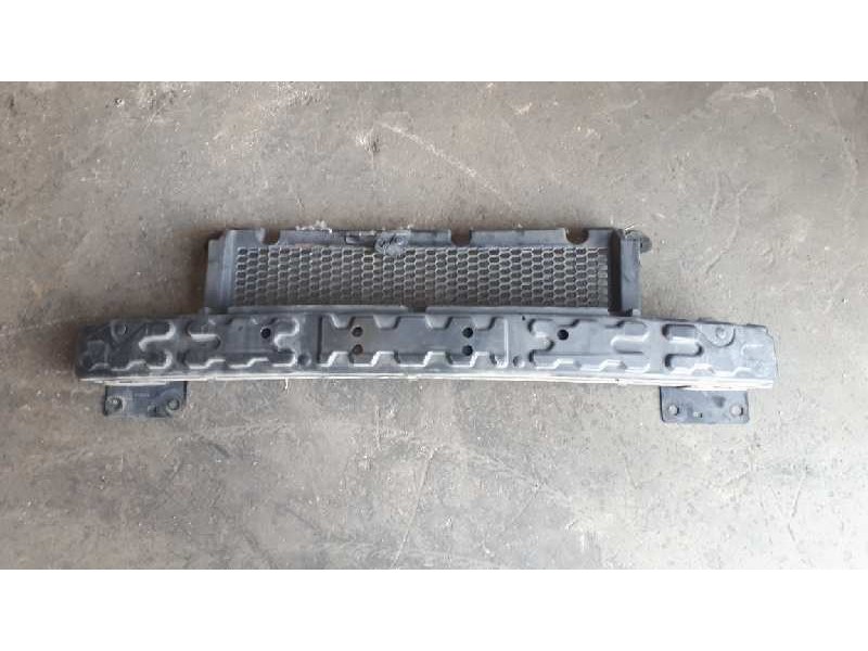 Recambio de refuerzo paragolpes delantero para chrysler grand voyager lx referencia OEM IAM 05113162AA  