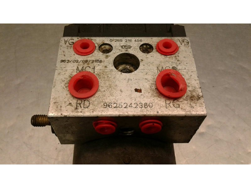Recambio de centralita abs para peugeot 306 berlina 3/4/5 puertas (s2) graffic referencia OEM IAM 0265216456 9625242380 