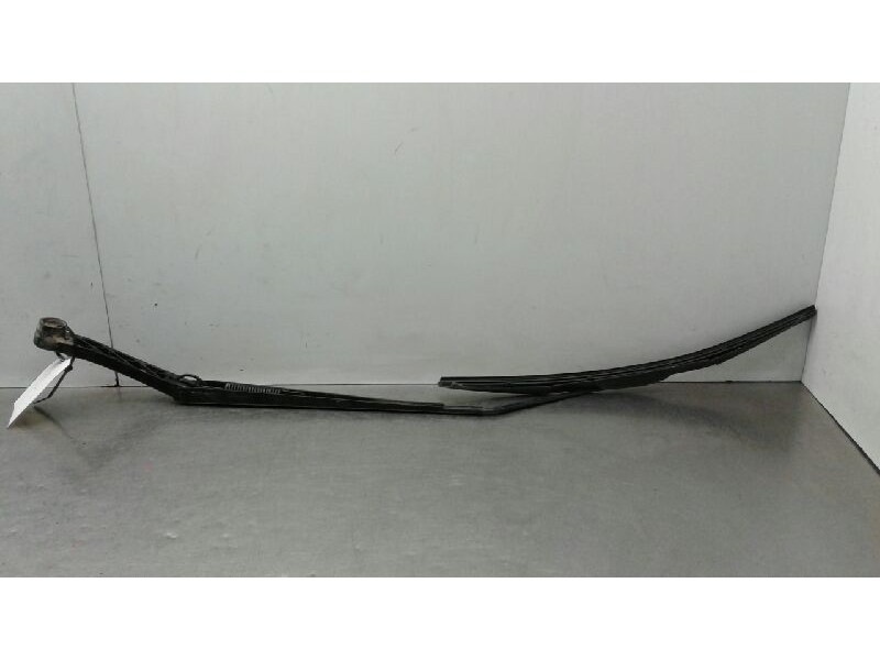 Recambio de brazo limpia delantero derecho para opel insignia berlina 2.0 16v cdti referencia OEM IAM   