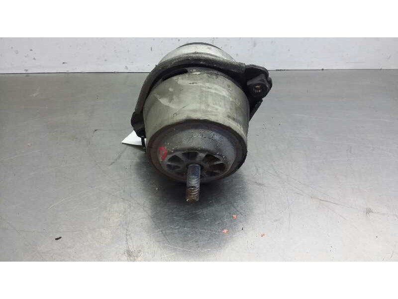 Recambio de soporte motor derecho inferior para porsche cayenne (typ 9pa) turbo referencia OEM IAM 94837505001  