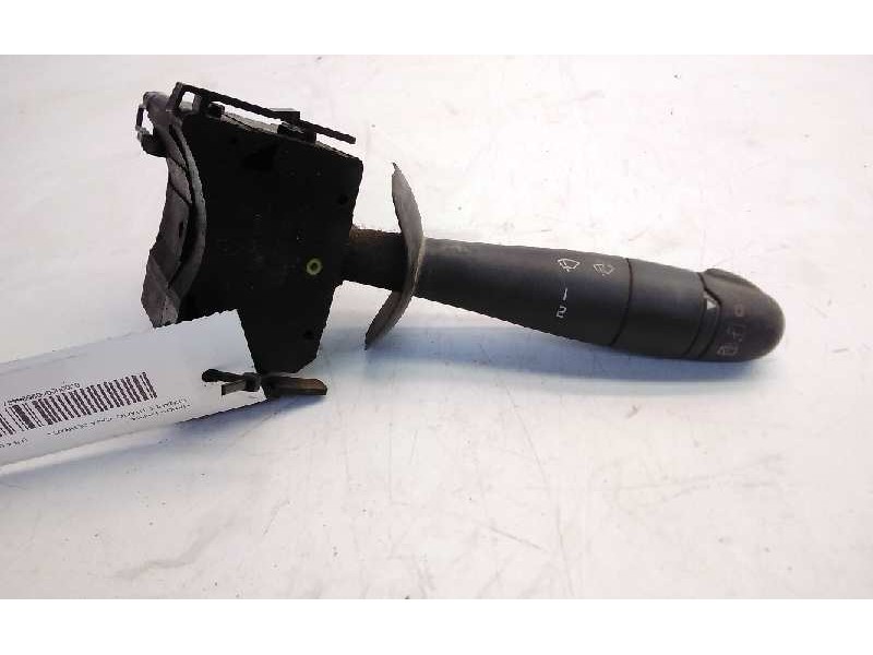 Recambio de mando limpia para renault trafic caja cerrada (ab 4.01) 1.9 diesel referencia OEM IAM 8200117208  