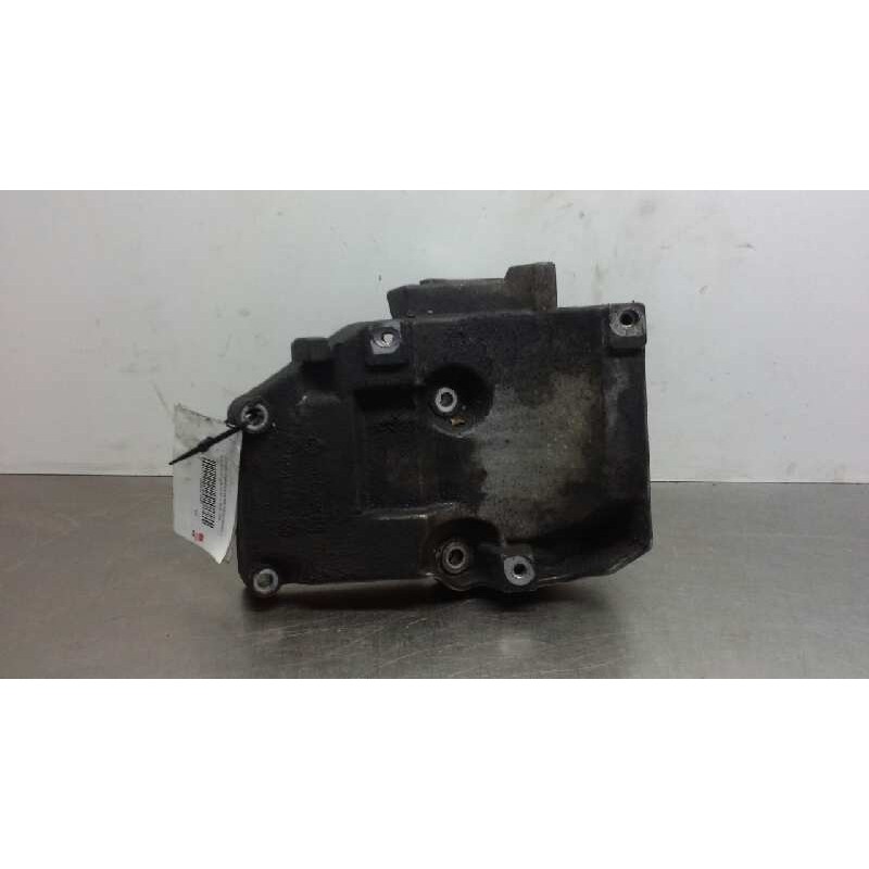 Recambio de soporte compresor de aire acondicionado para audi a4 avant (b5) 1.9 tdi referencia OEM IAM 038260885C  