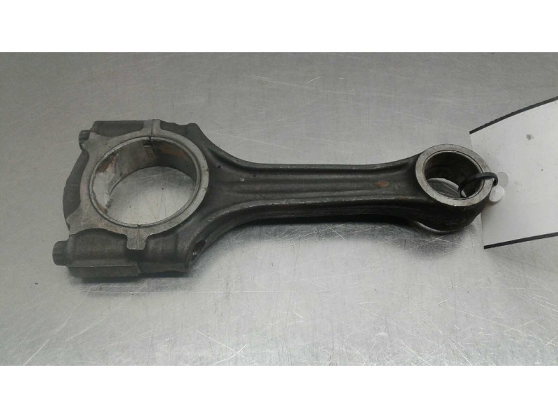 Recambio de biela para mercedes vito (w638) caja cerrada 2.3 diesel referencia OEM IAM   120105