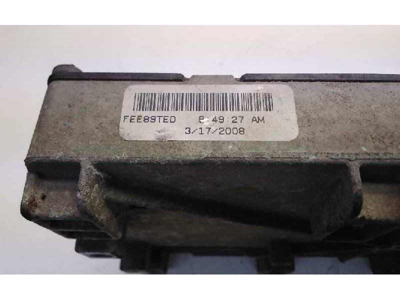 Recambio de centralita motor uce para chrysler grand voyager lx referencia OEM IAM 841100  