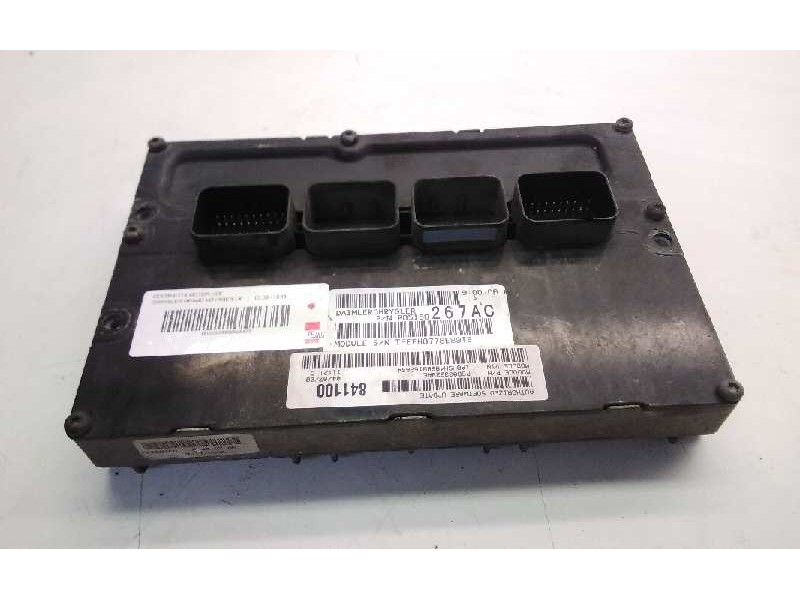 Recambio de centralita motor uce para chrysler grand voyager lx referencia OEM IAM 841100  