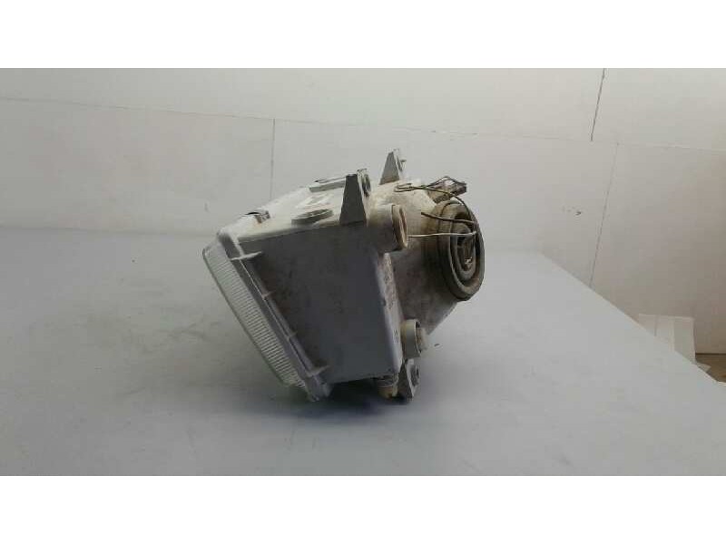 Recambio de faro derecho para ford orion referencia OEM IAM 02584811  