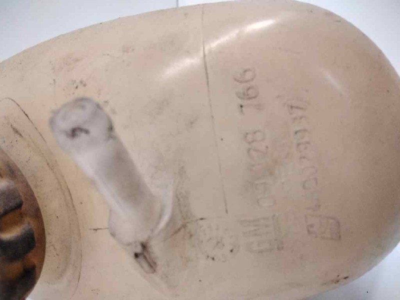 Recambio de deposito expansion para opel corsa c silverline referencia OEM IAM 09128766  