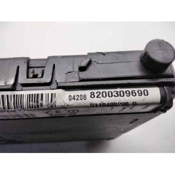 Recambio de centralita bsi para renault scenic ii dynamique referencia OEM IAM 8200309690  