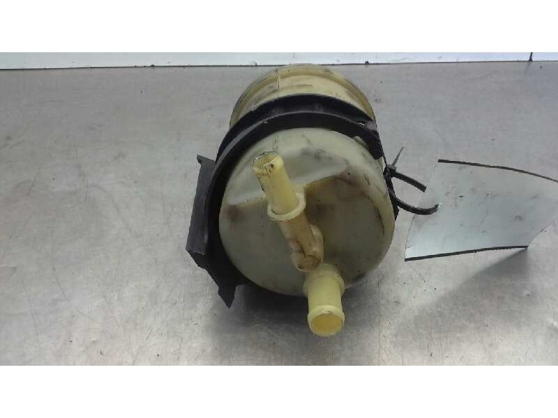 Recambio de deposito liquido direccion para nissan primastar (x..) kombi l1h1 2.7t (9 sitze) referencia OEM IAM   