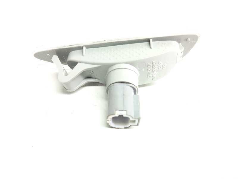 Recambio de piloto delantero derecho para hyundai tucson 1.6 cat referencia OEM IAM 923041R000  