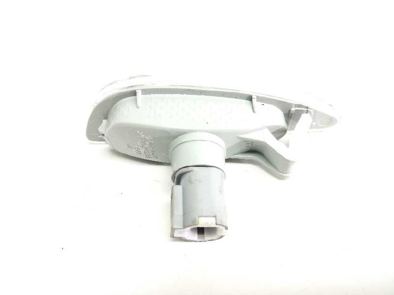 Recambio de piloto delantero derecho para hyundai tucson 1.6 cat referencia OEM IAM 923041R000  