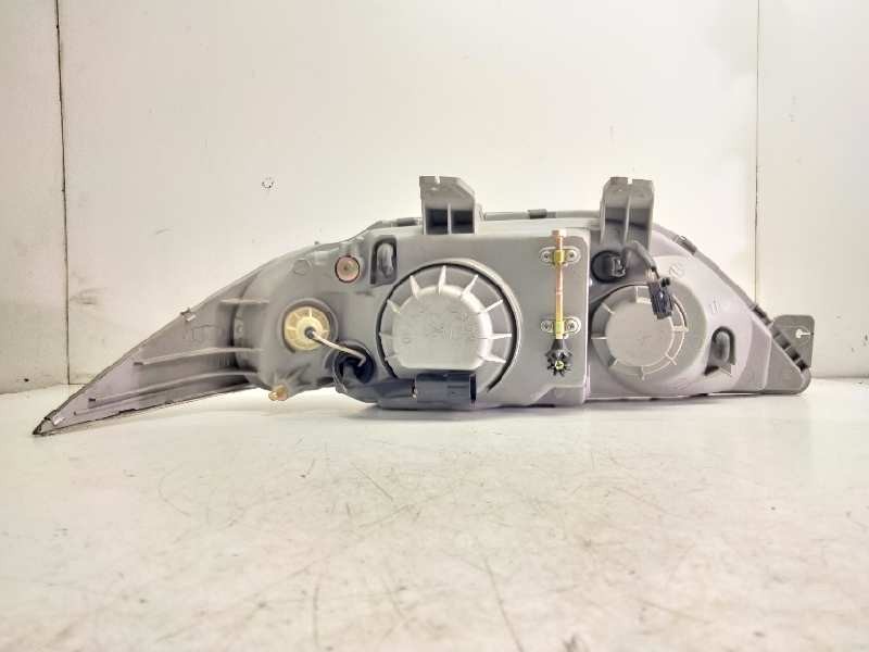 Recambio de faro izquierdo para ssangyong musso 2.3 turbodiesel cat referencia OEM IAM   