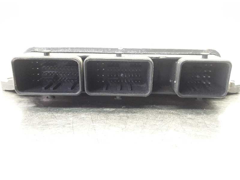 Recambio de centralita motor uce para renault scenic ii confort expression referencia OEM IAM 8200298457  