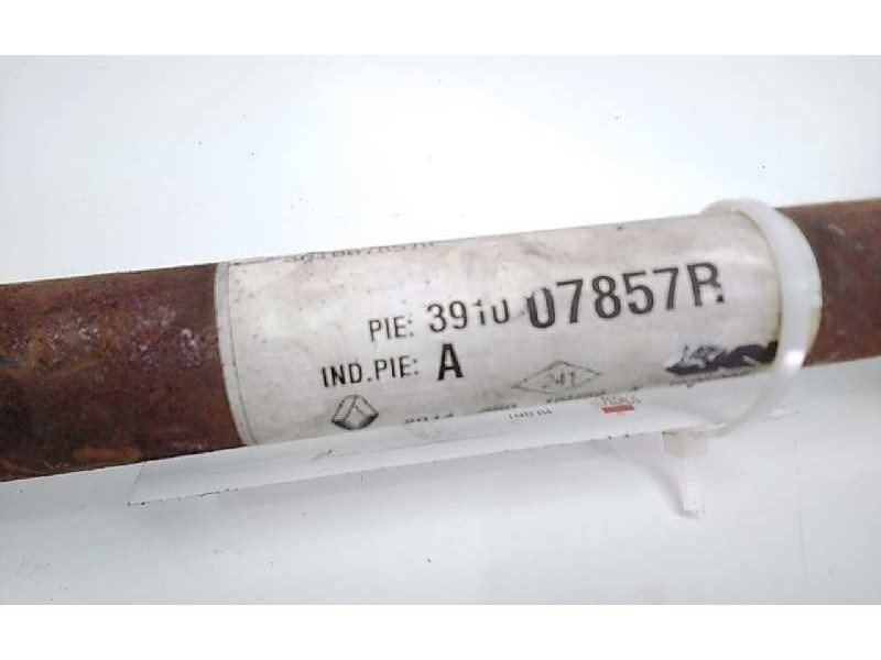 Recambio de transmision delantera derecha para dacia sandero laureate referencia OEM IAM 391007857R  