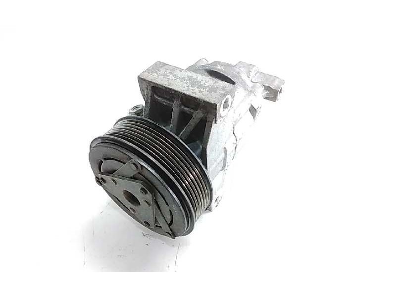 Recambio de compresor aire acondicionado para dacia sandero laureate referencia OEM IAM 5122313253  