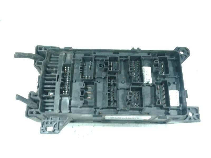 Recambio de caja fusibles para kia sorento 2.5 crdi emotion referencia OEM IAM BE0100607030006  