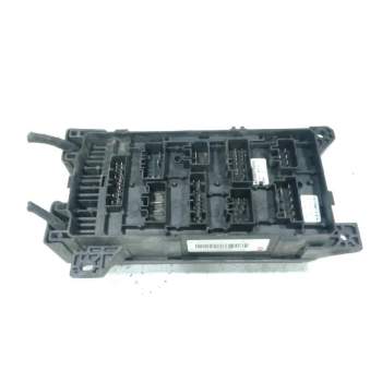 Recambio de caja fusibles para kia sorento 2.5 crdi emotion referencia OEM IAM BE0100607030006  