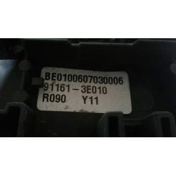 Recambio de caja fusibles para kia sorento 2.5 crdi emotion referencia OEM IAM BE0100607030006  