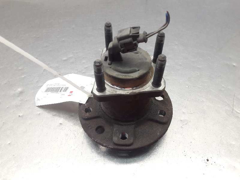 Recambio de buje trasero izquierdo para opel astra h berlina cosmo referencia OEM IAM   